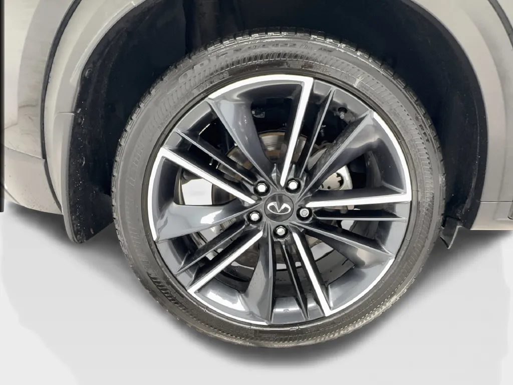 Infiniti QX55 photo 15