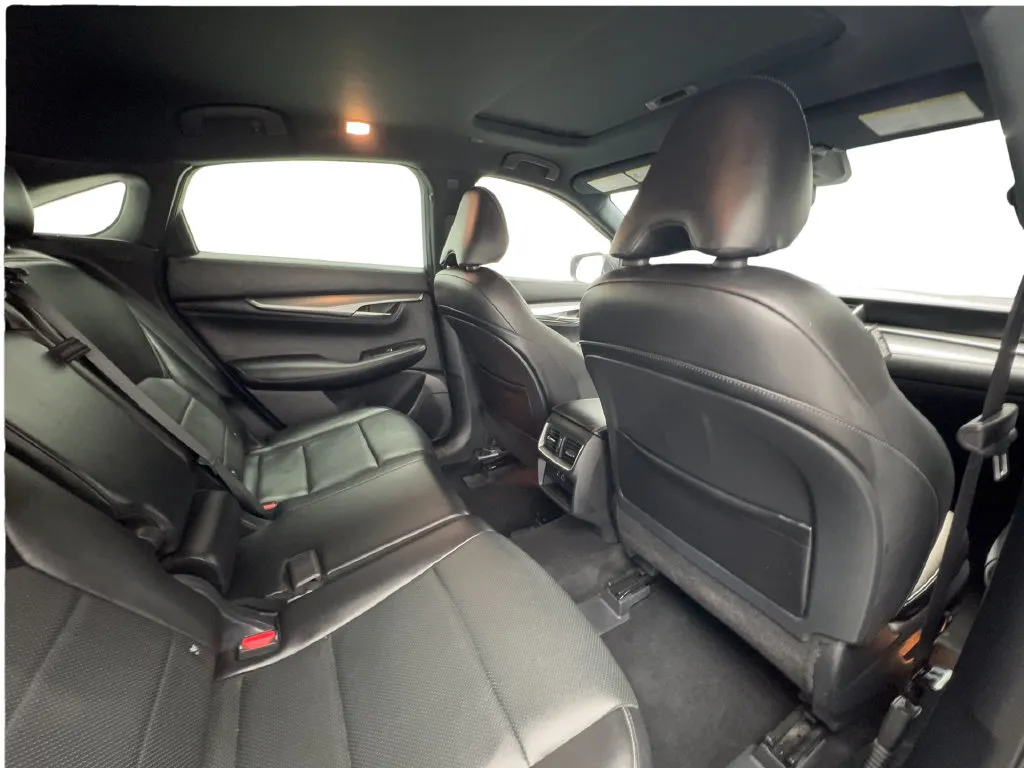 Infiniti QX55 photo 35