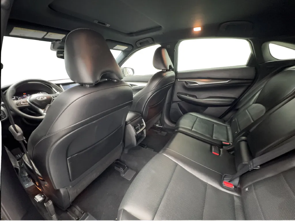Infiniti QX55 photo 32