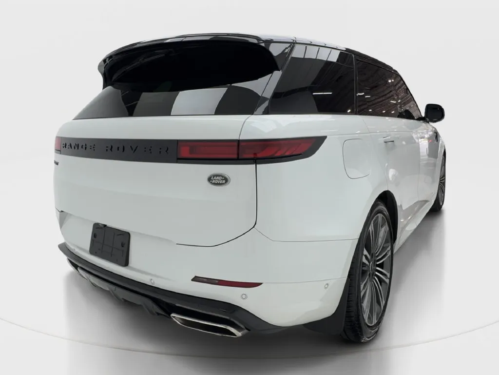 Land Rover Range Rover Sport photo 8