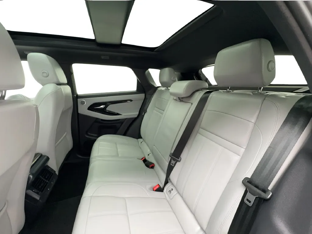 Land Rover Range Rover Evoque photo 30