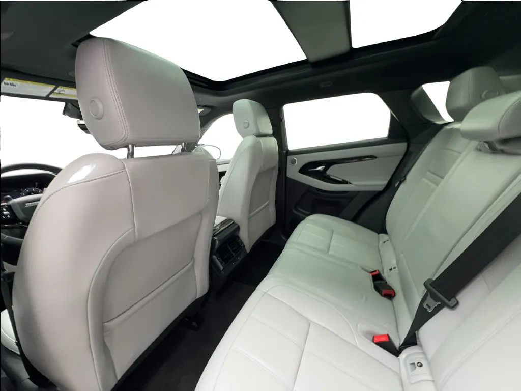 Land Rover Range Rover Evoque photo 32