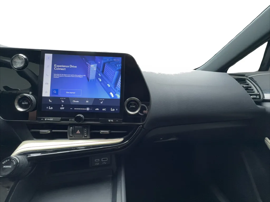 Lexus NX photo 46