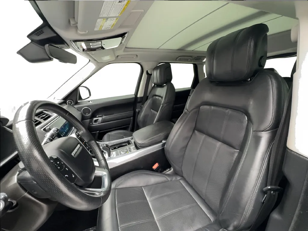 Land Rover Range Rover Sport photo 25