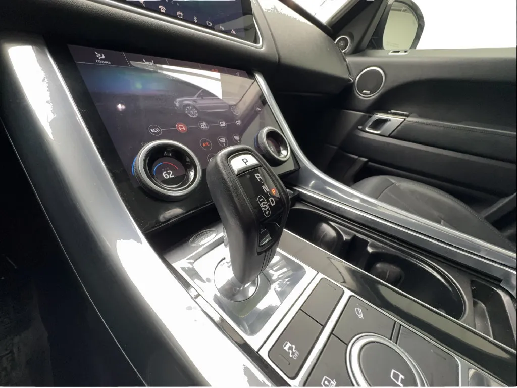 Land Rover Range Rover Sport photo 45
