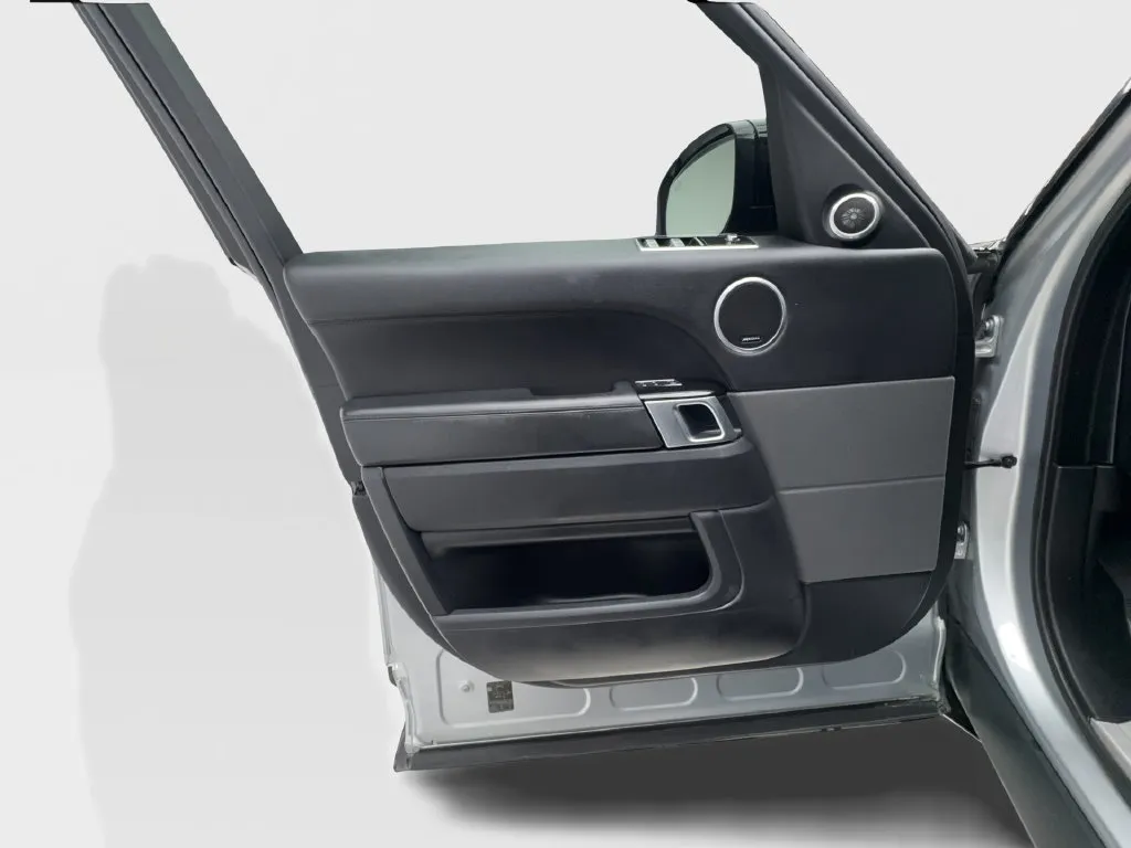 Land Rover Range Rover Sport photo 29