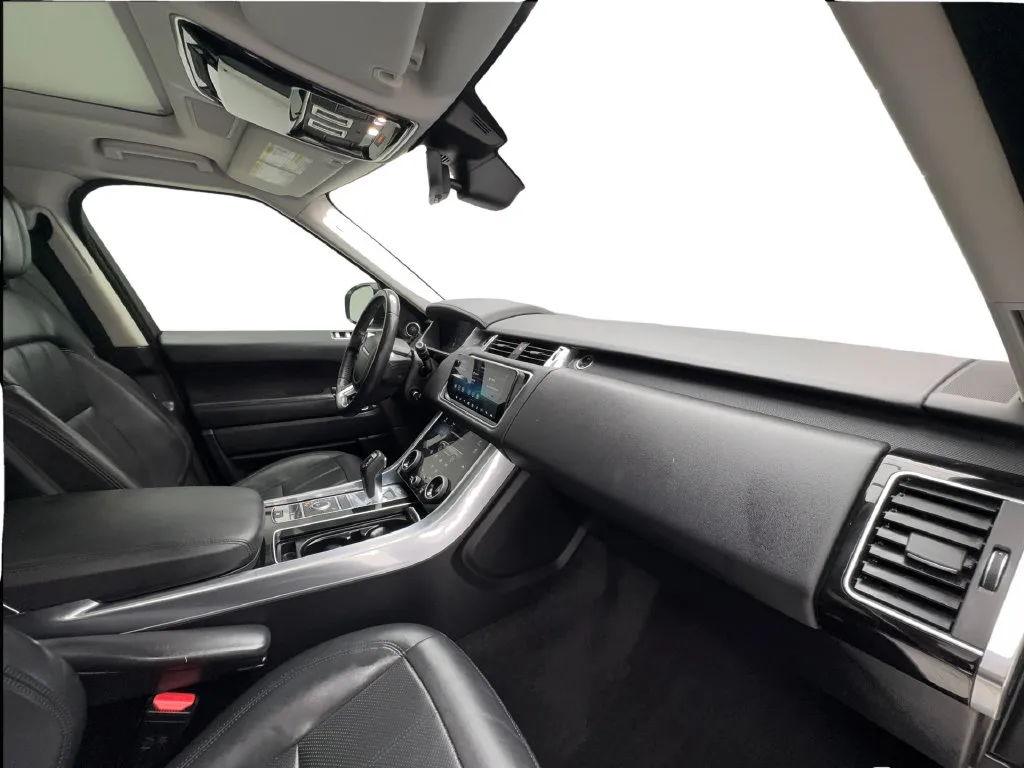 Land Rover Range Rover Sport photo 39