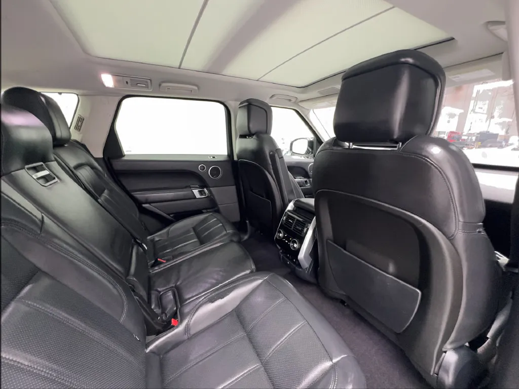 Land Rover Range Rover Sport photo 35