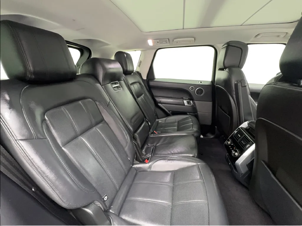 Land Rover Range Rover Sport photo 34