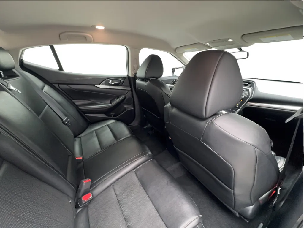 Nissan Maxima photo 35