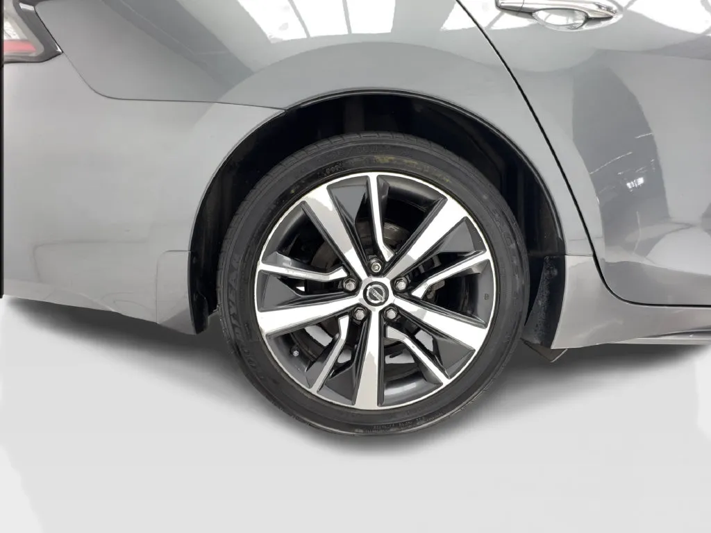 Nissan Maxima photo 15