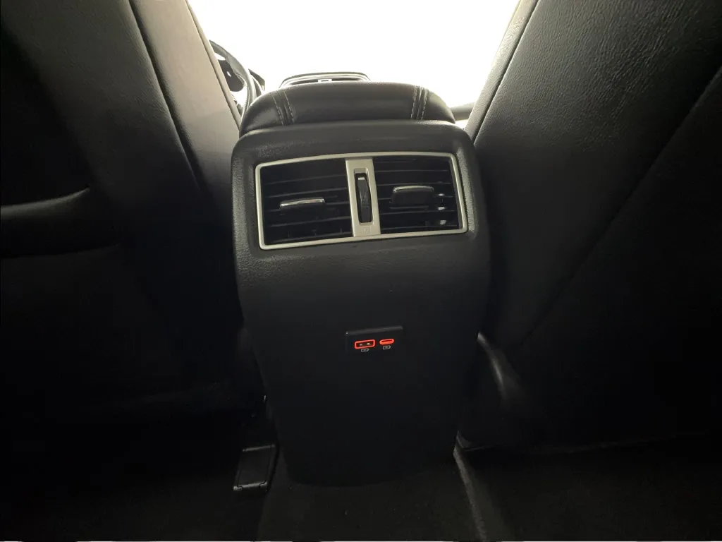 Nissan Maxima photo 23