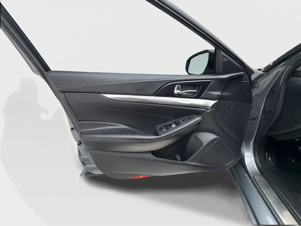 Nissan Maxima photo 29