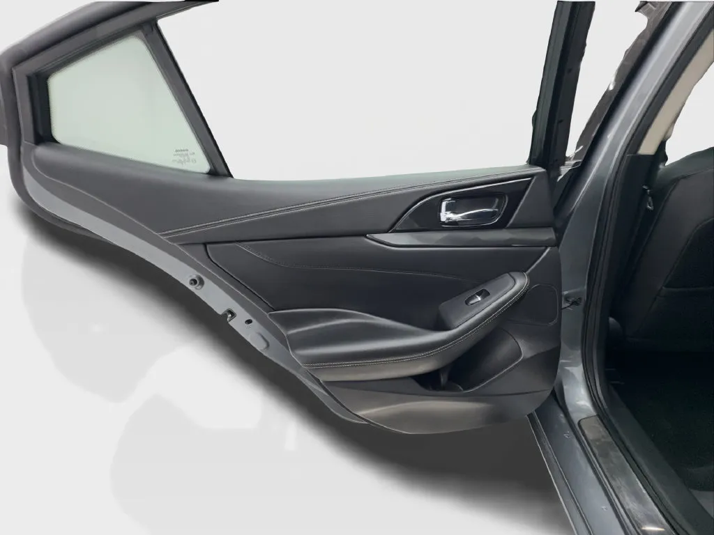 Nissan Maxima photo 33