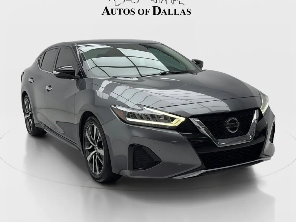 Nissan Maxima photo 3