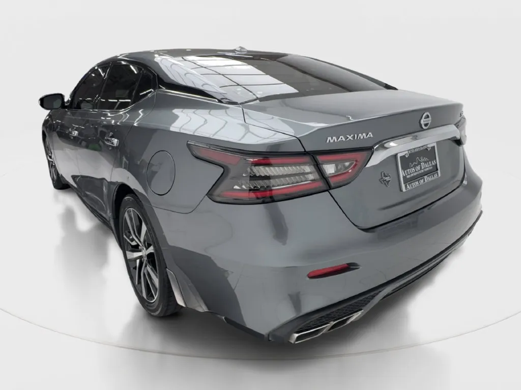 Nissan Maxima photo 8
