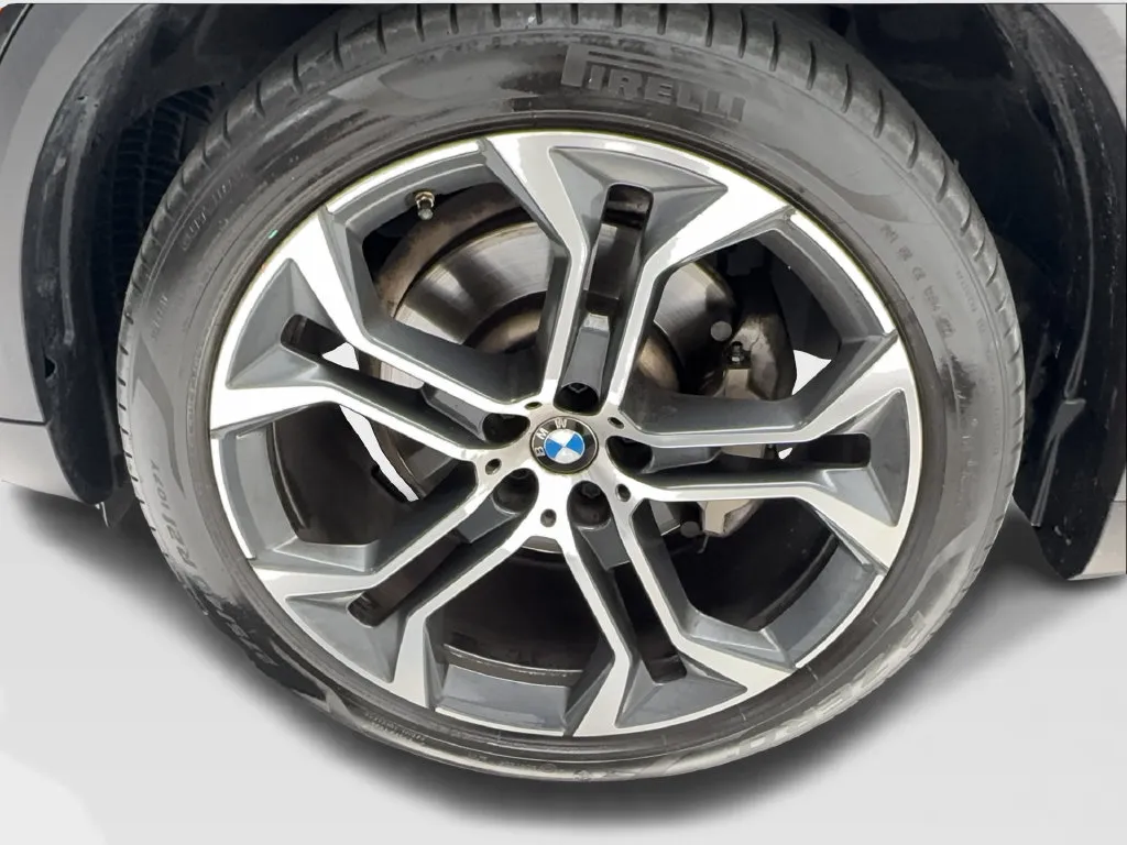 BMW X5 photo 14