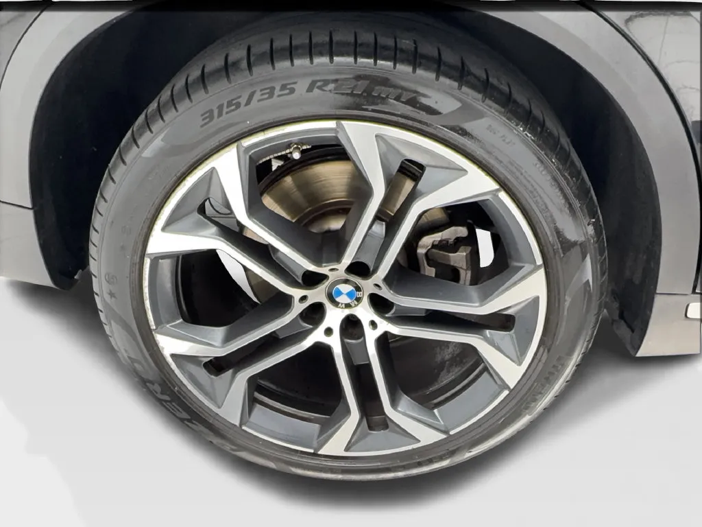 BMW X5 photo 16