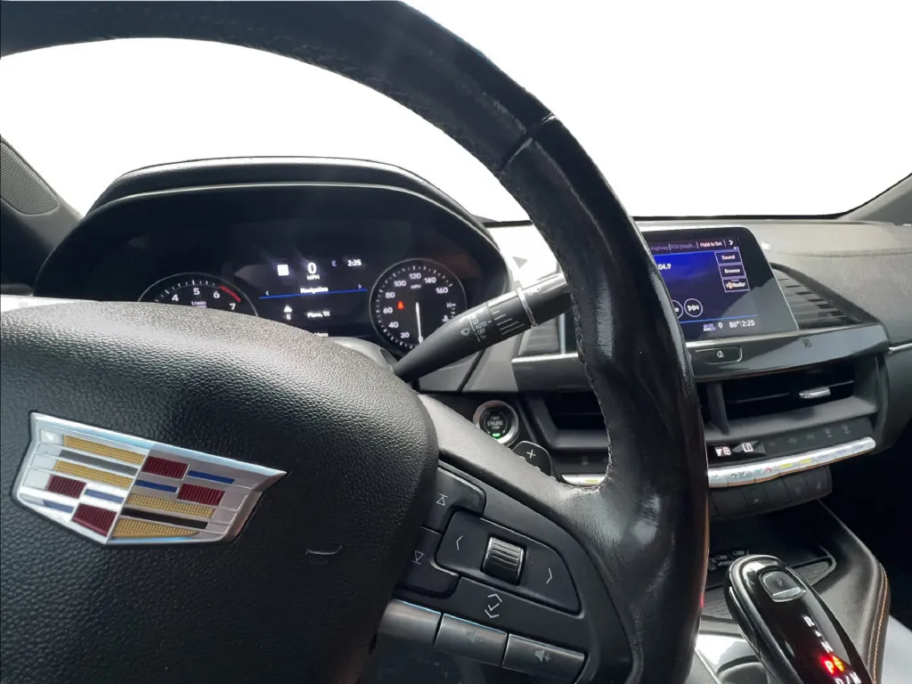 Cadillac CT4 photo 43