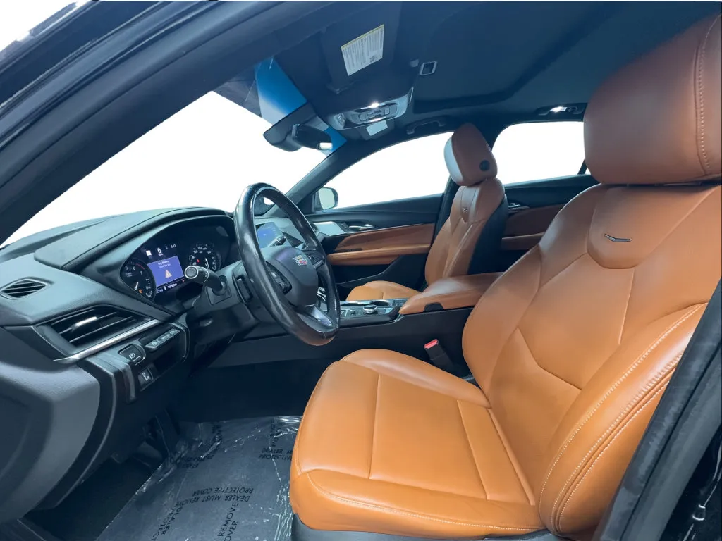 Cadillac CT4 photo 16