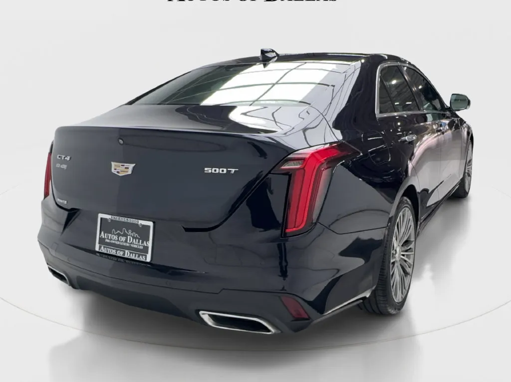 Cadillac CT4 photo 8