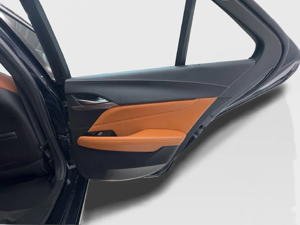 Cadillac CT4 photo 27