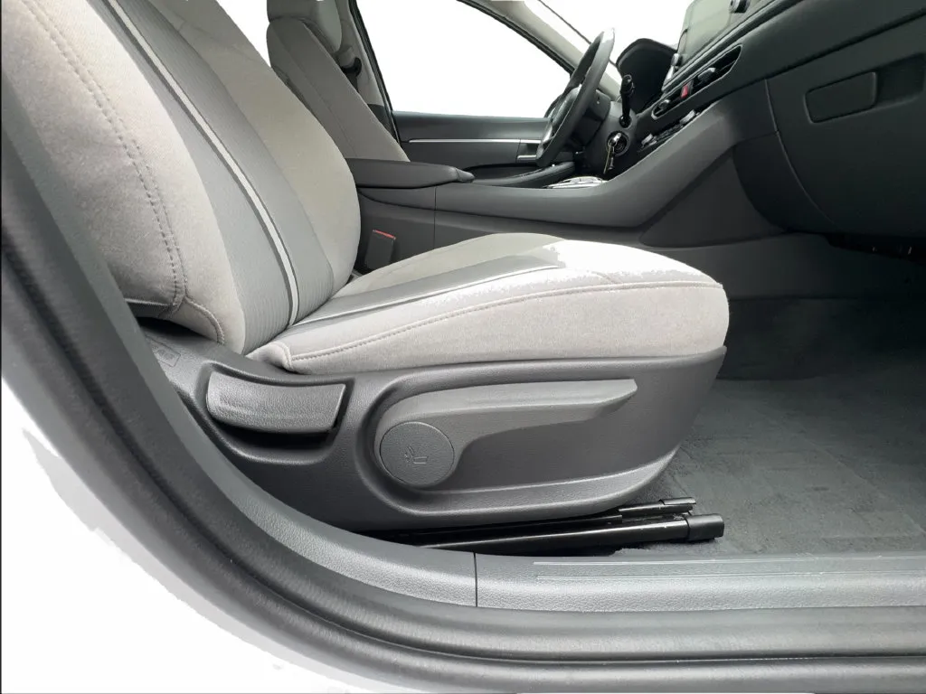 Hyundai Sonata photo 36