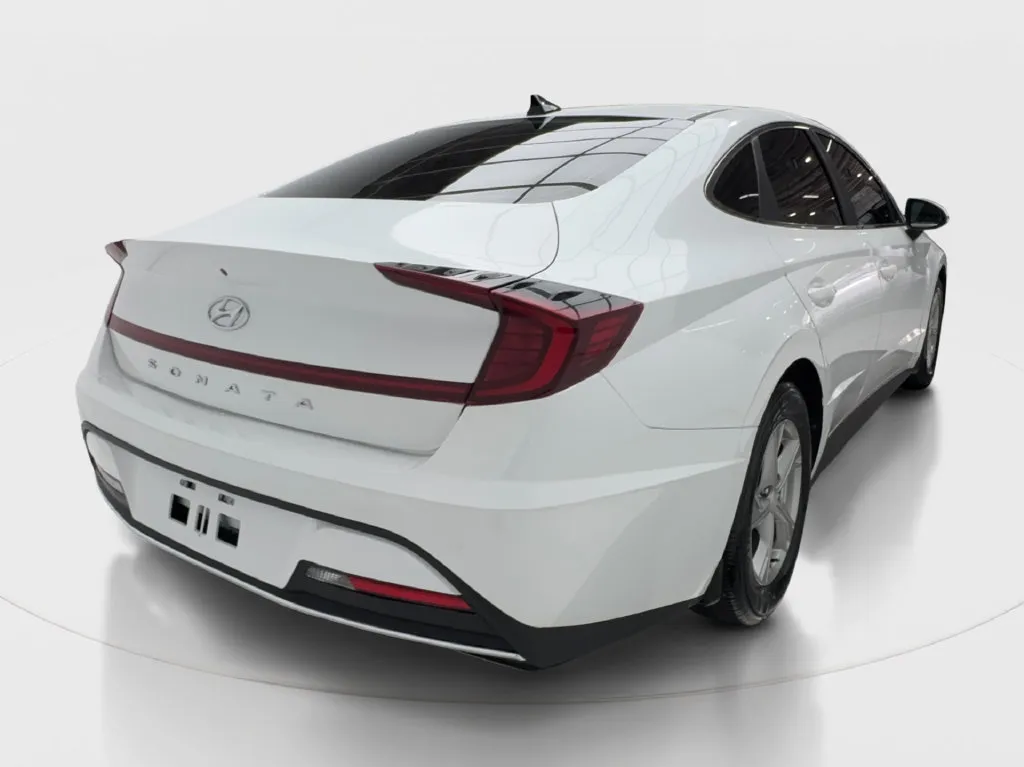 Hyundai Sonata photo 8