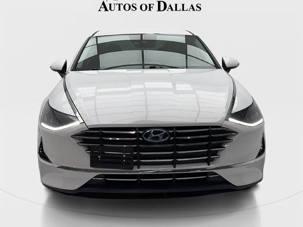 Hyundai Sonata photo 4