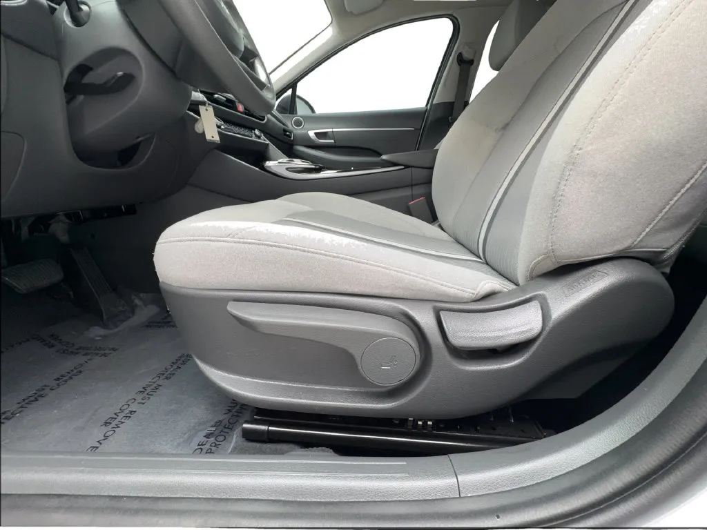 Hyundai Sonata photo 23