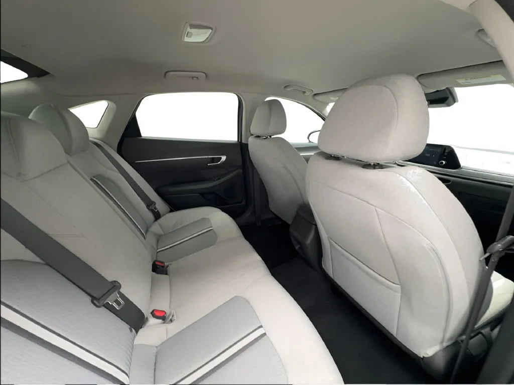 Hyundai Sonata photo 30