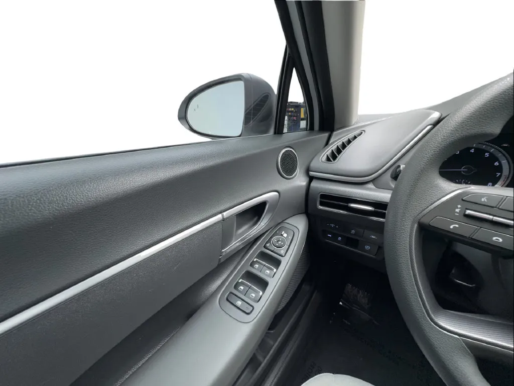 Hyundai Sonata photo 42