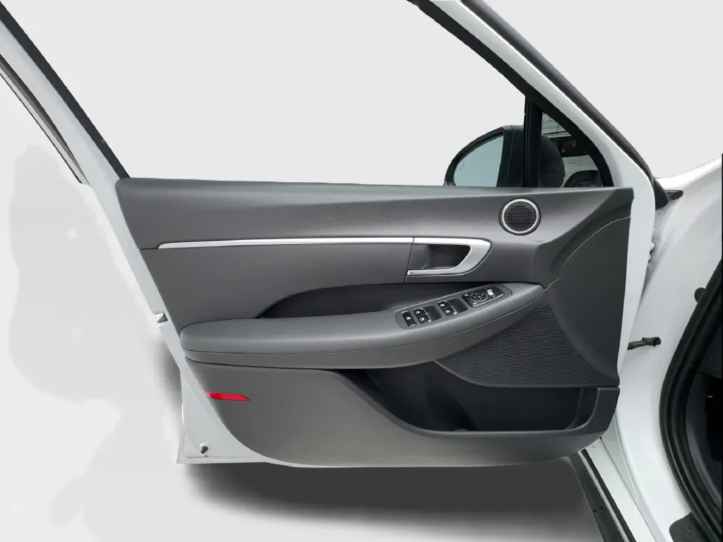 Hyundai Sonata photo 25