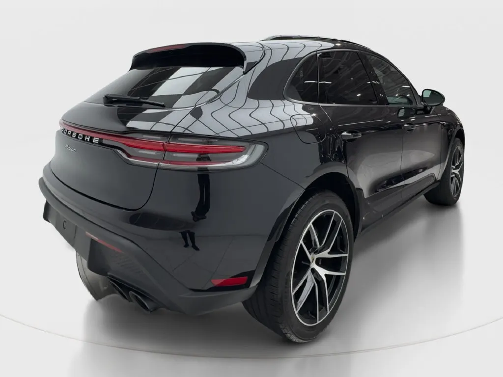 Porsche Macan photo 8