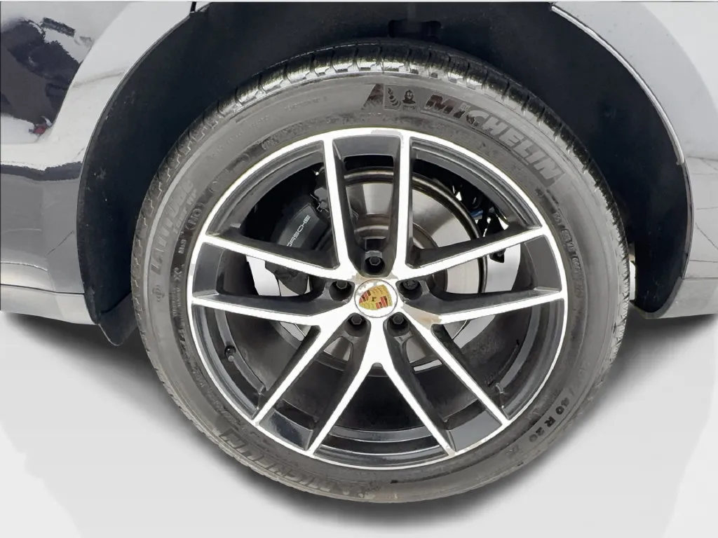 Porsche Macan photo 12