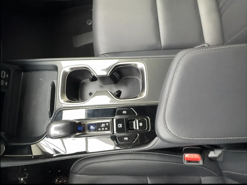Lexus NX photo 50