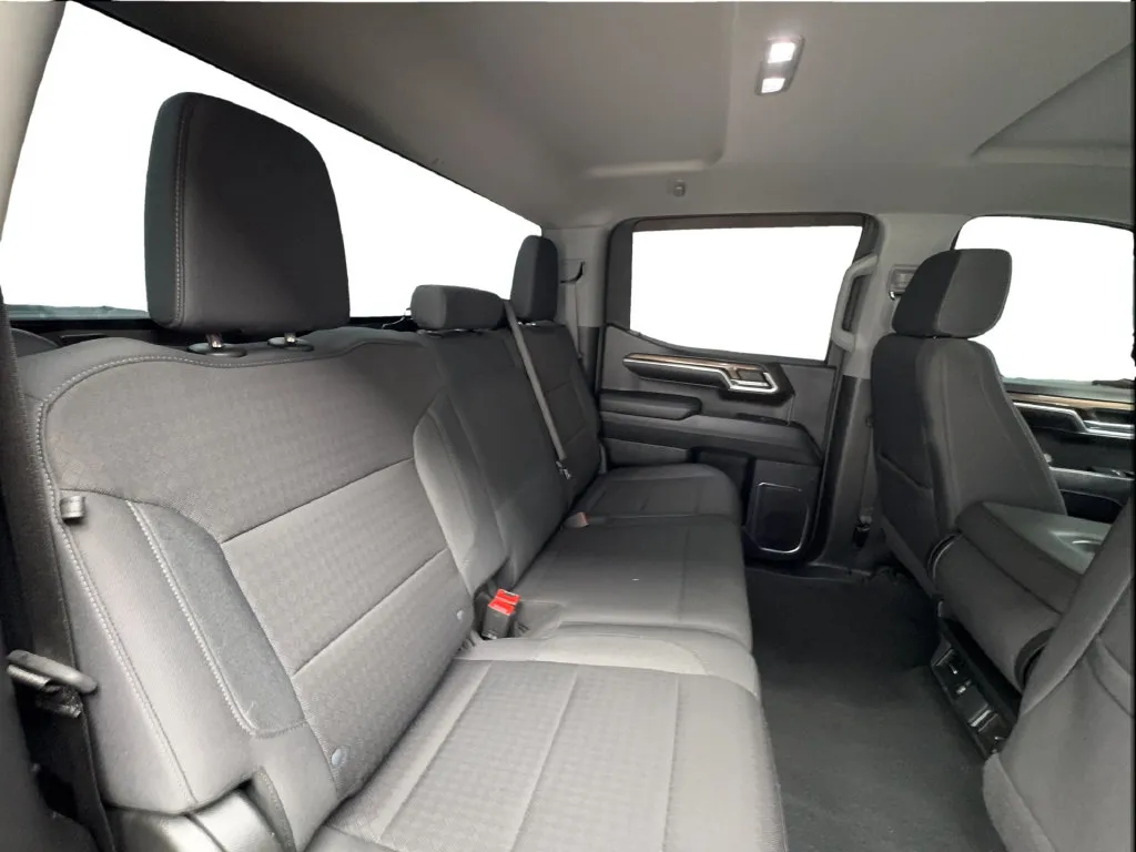 Chevrolet Silverado photo 26