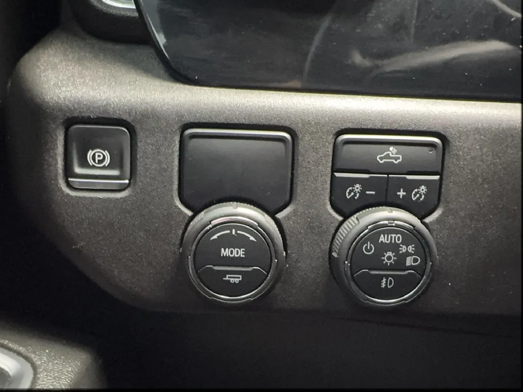 Chevrolet Silverado photo 42