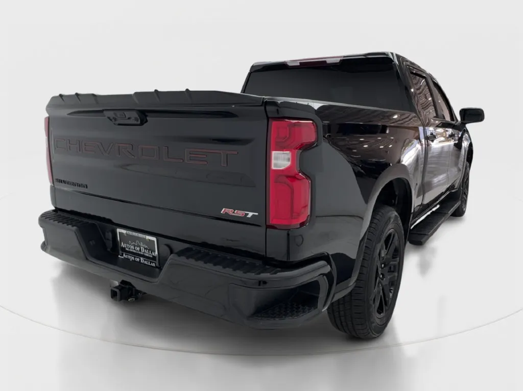 Chevrolet Silverado photo 11