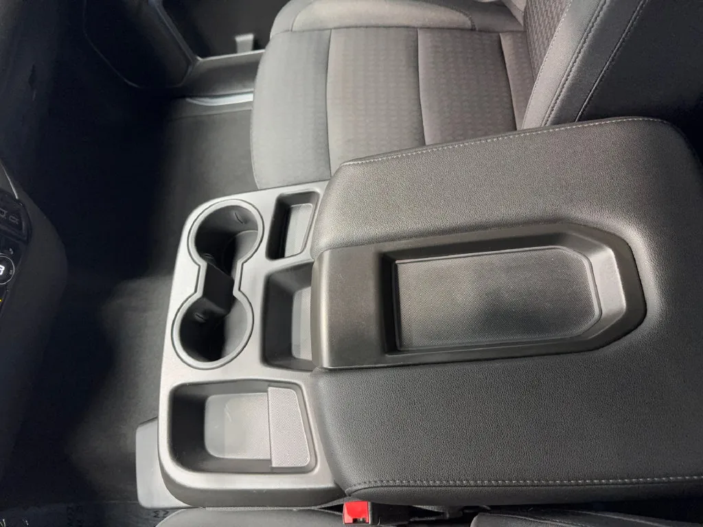 Chevrolet Silverado photo 44