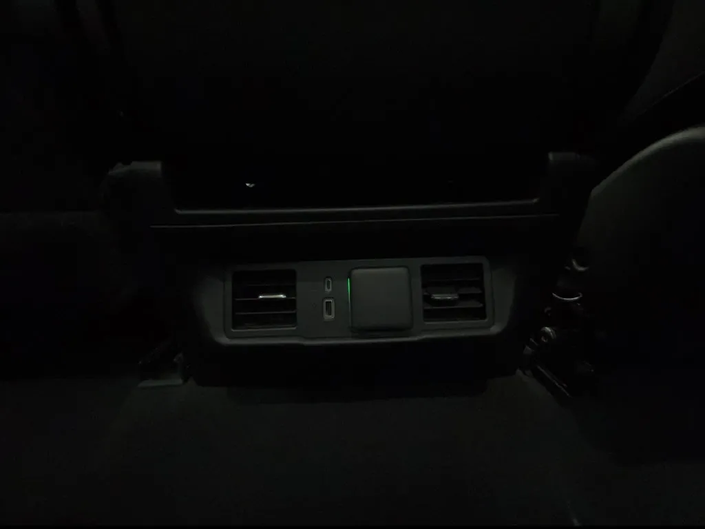 Chevrolet Silverado photo 37