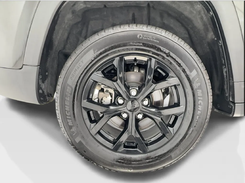 Jeep Grand Cherokee photo 15