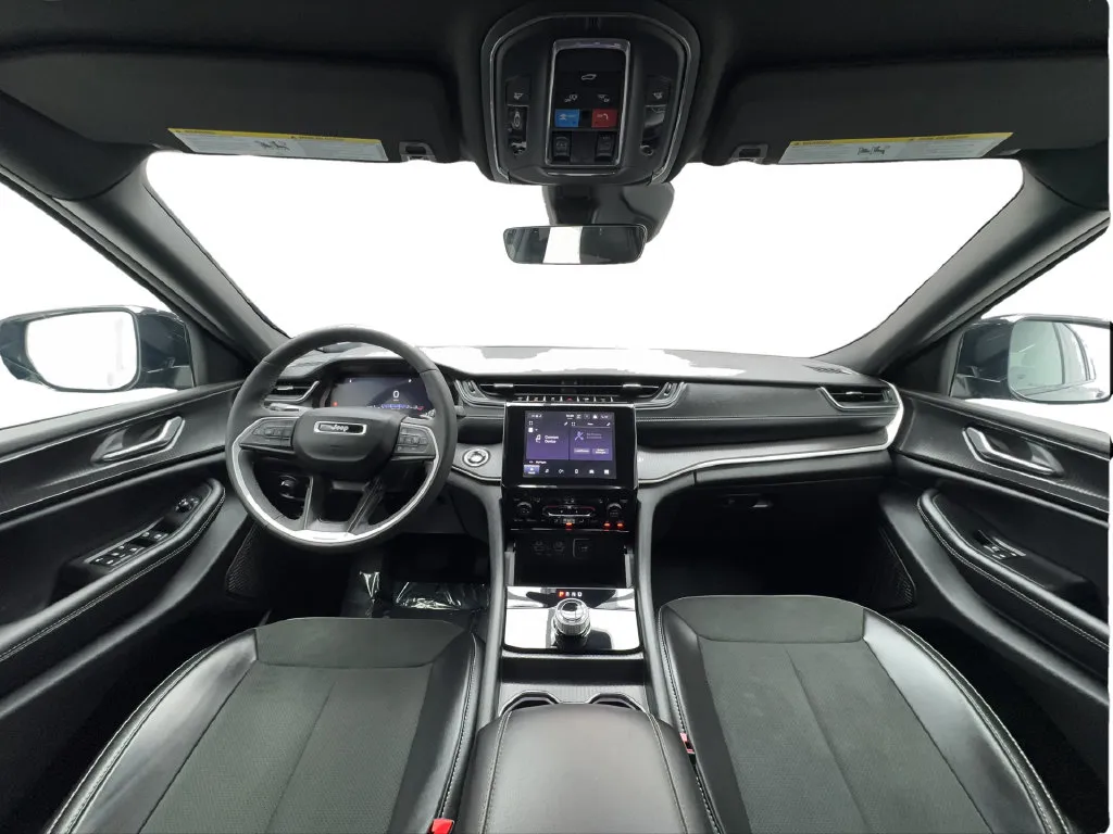 Jeep Grand Cherokee photo 22