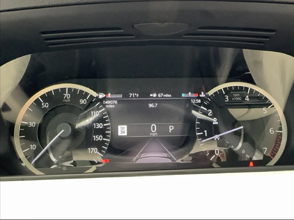 Land Rover Range Rover Velar photo 42