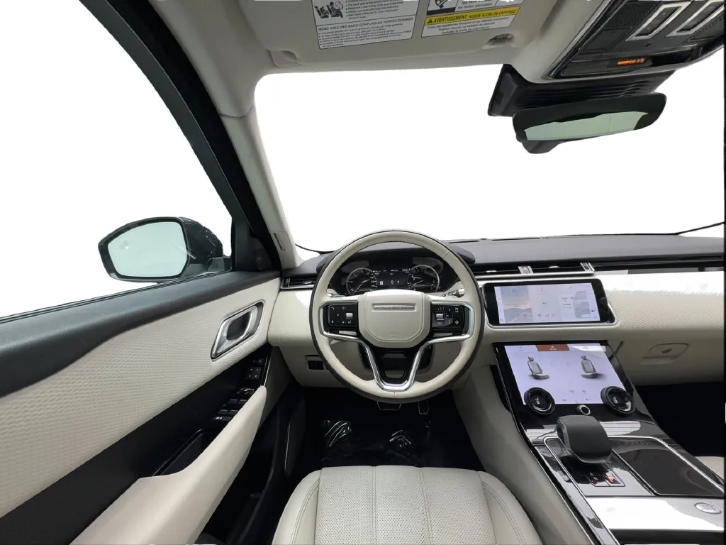 Land Rover Range Rover Velar photo 18
