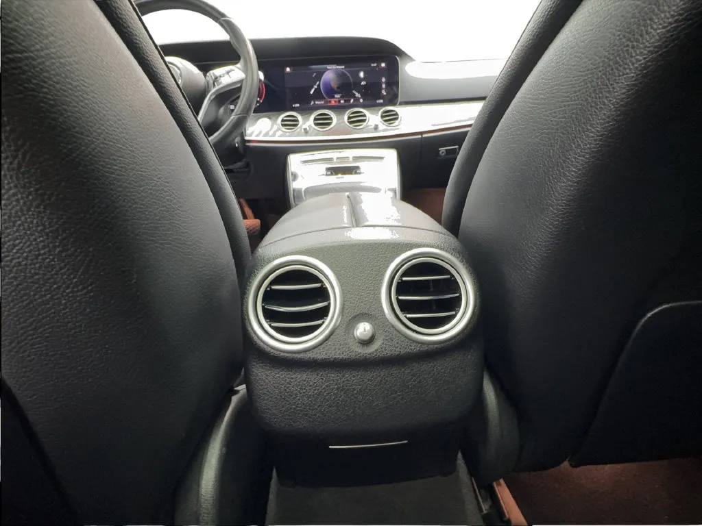 Mercedes-Benz E-Class photo 41