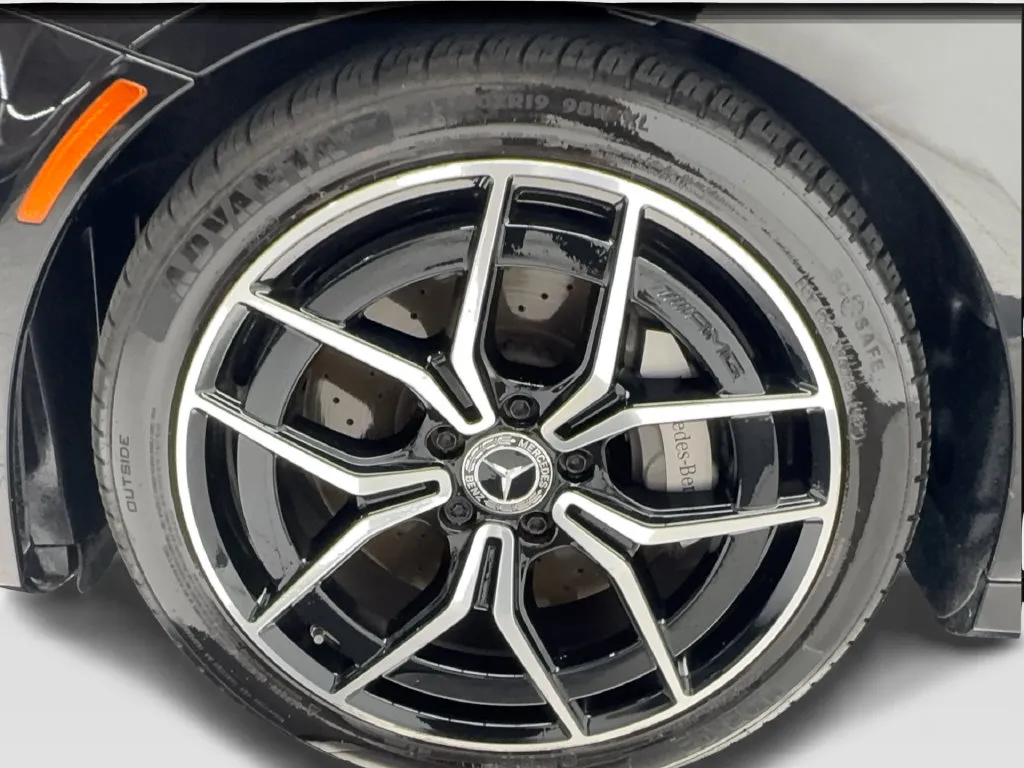 Mercedes-Benz E-Class photo 15