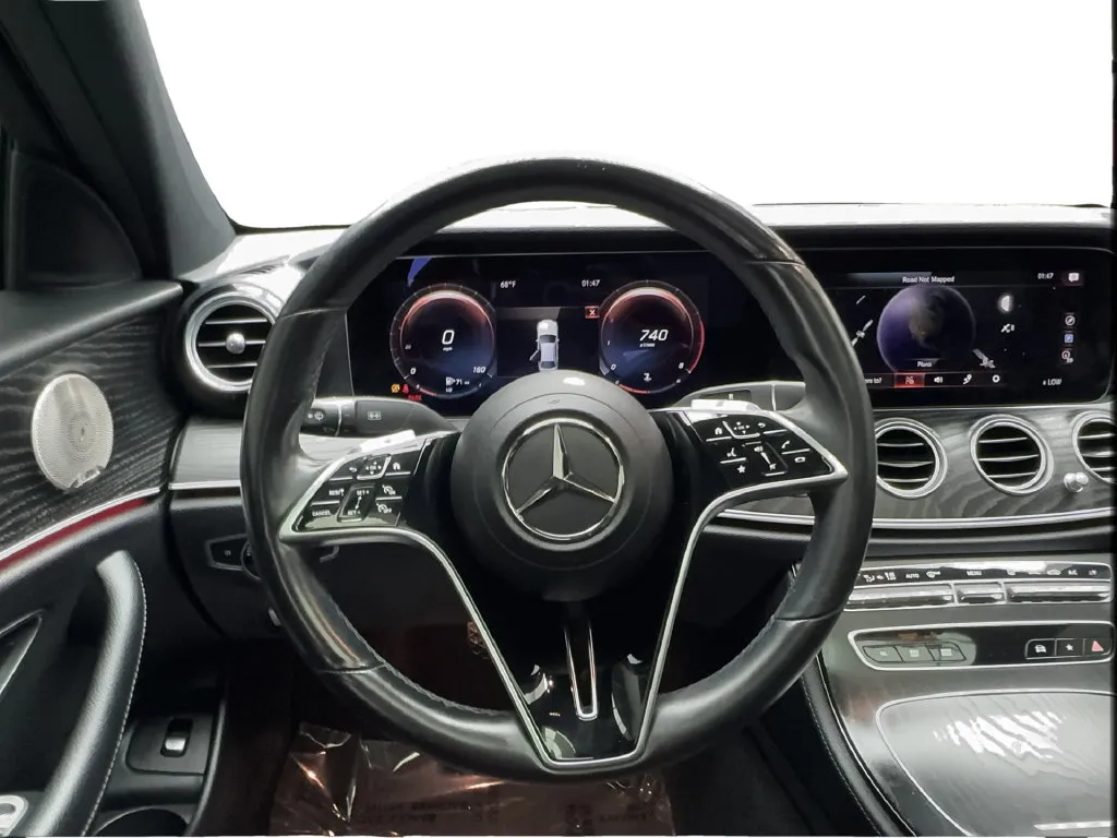 Mercedes-Benz E-Class photo 39