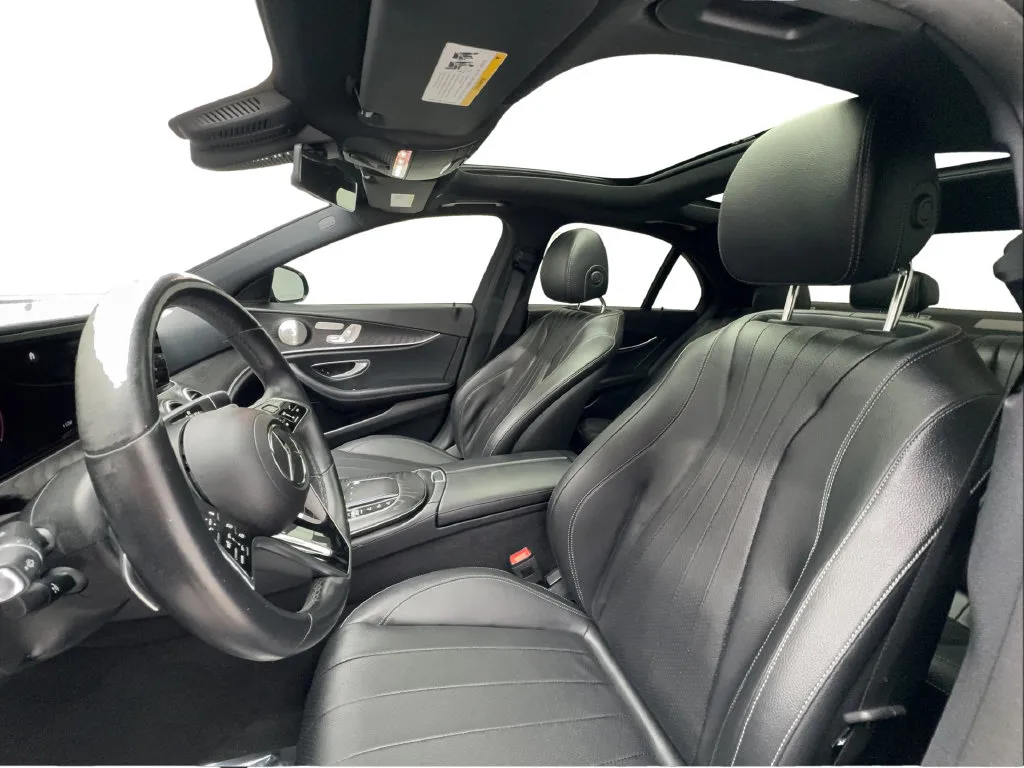 Mercedes-Benz E-Class photo 21