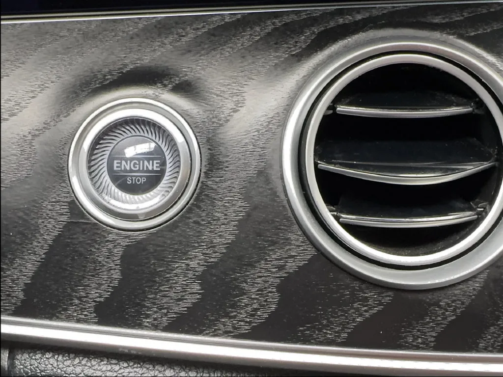 Mercedes-Benz E-Class photo 56